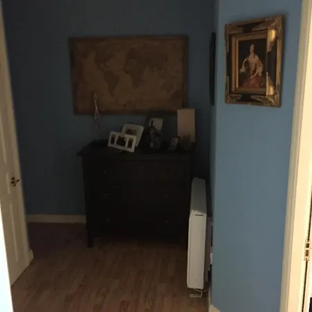 Apartment 2 Bedroom Early Check In And Late Check Out Possible *
